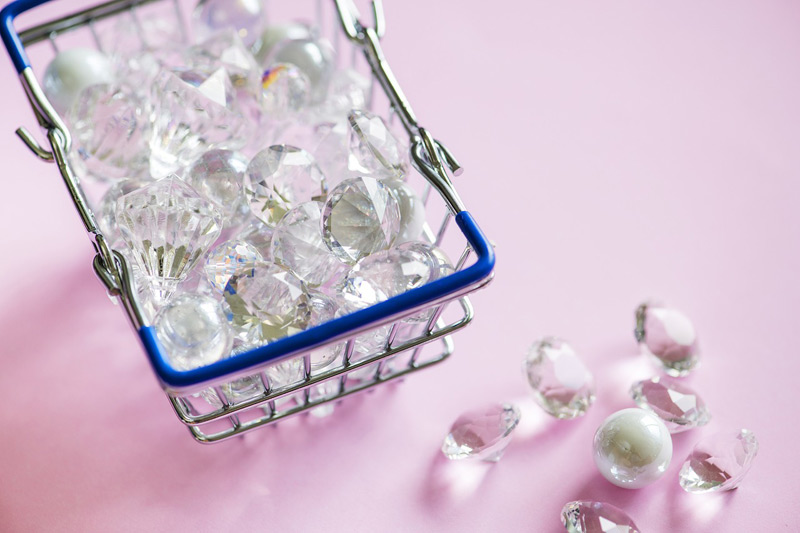 Read more about the article A Quick Review of the FTC’s Rules on Lab-Grown Diamonds